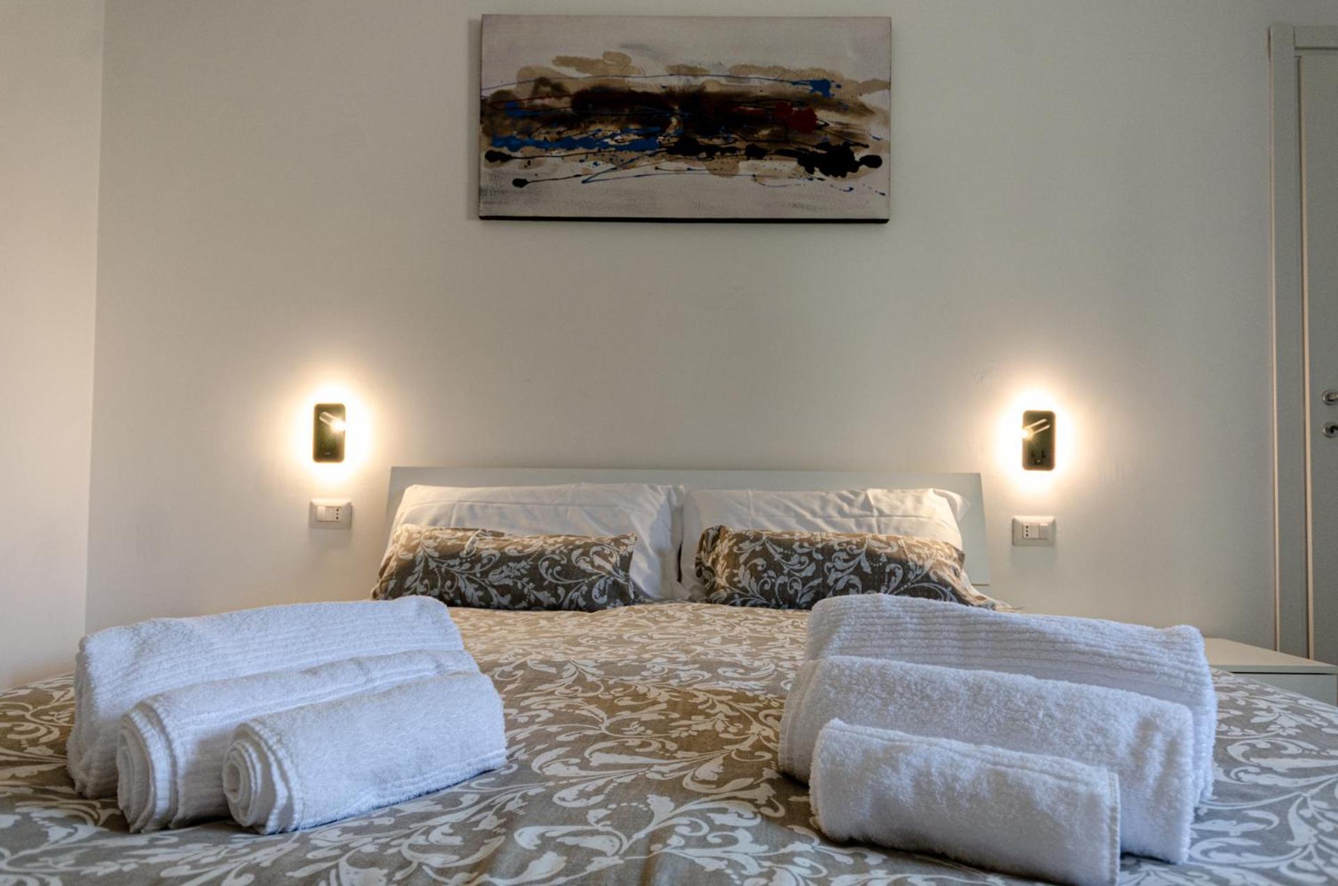 Vivimihome - Crespi House A 3 Minuti Dalla Metro Milano Exterior foto