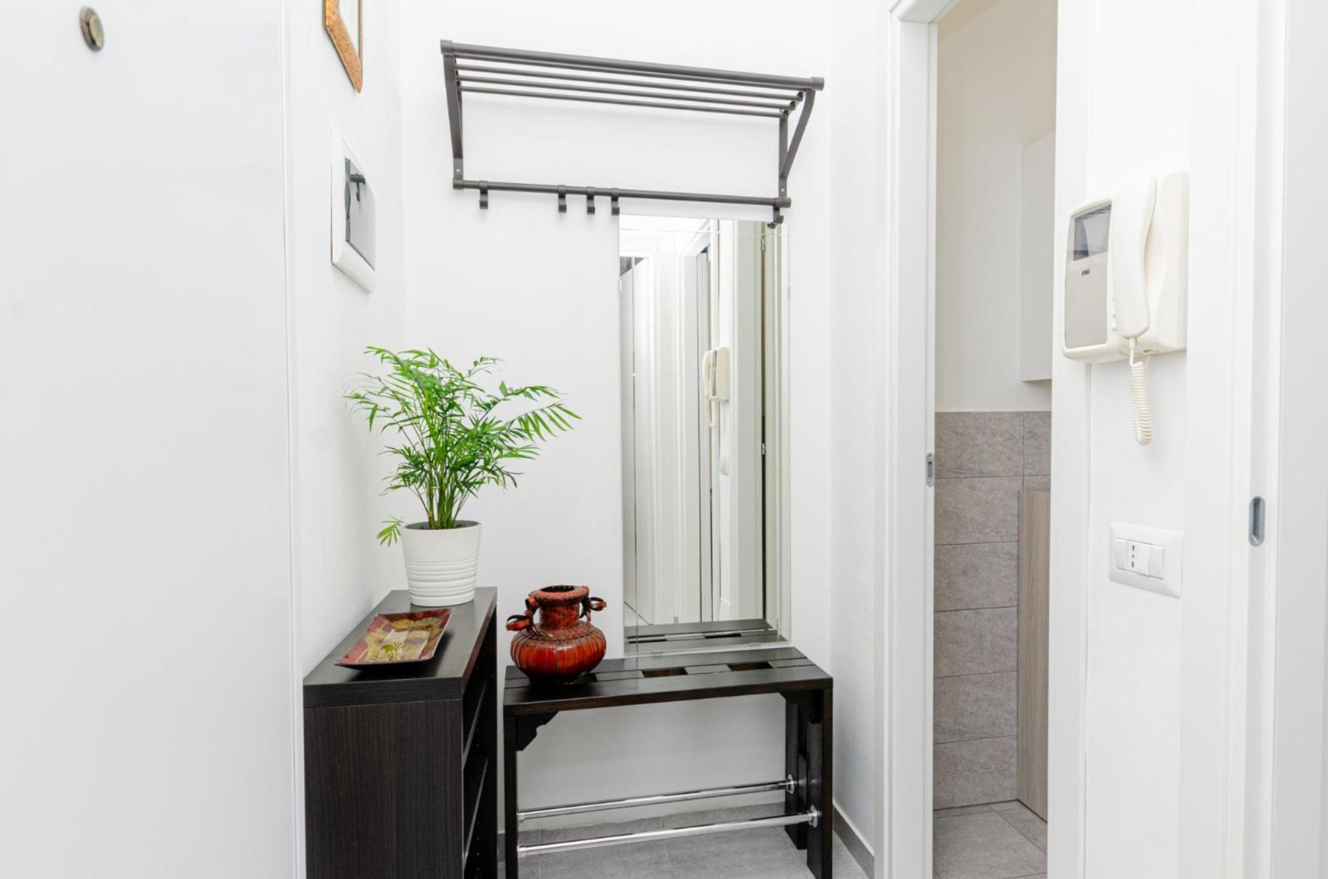 Vivimihome - Crespi House A 3 Minuti Dalla Metro Milano Exterior foto
