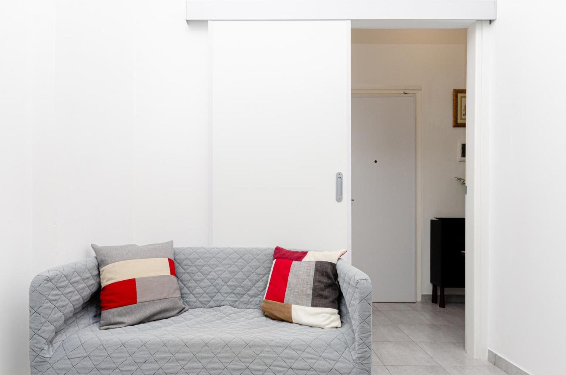 Vivimihome - Crespi House A 3 Minuti Dalla Metro Milano Exterior foto